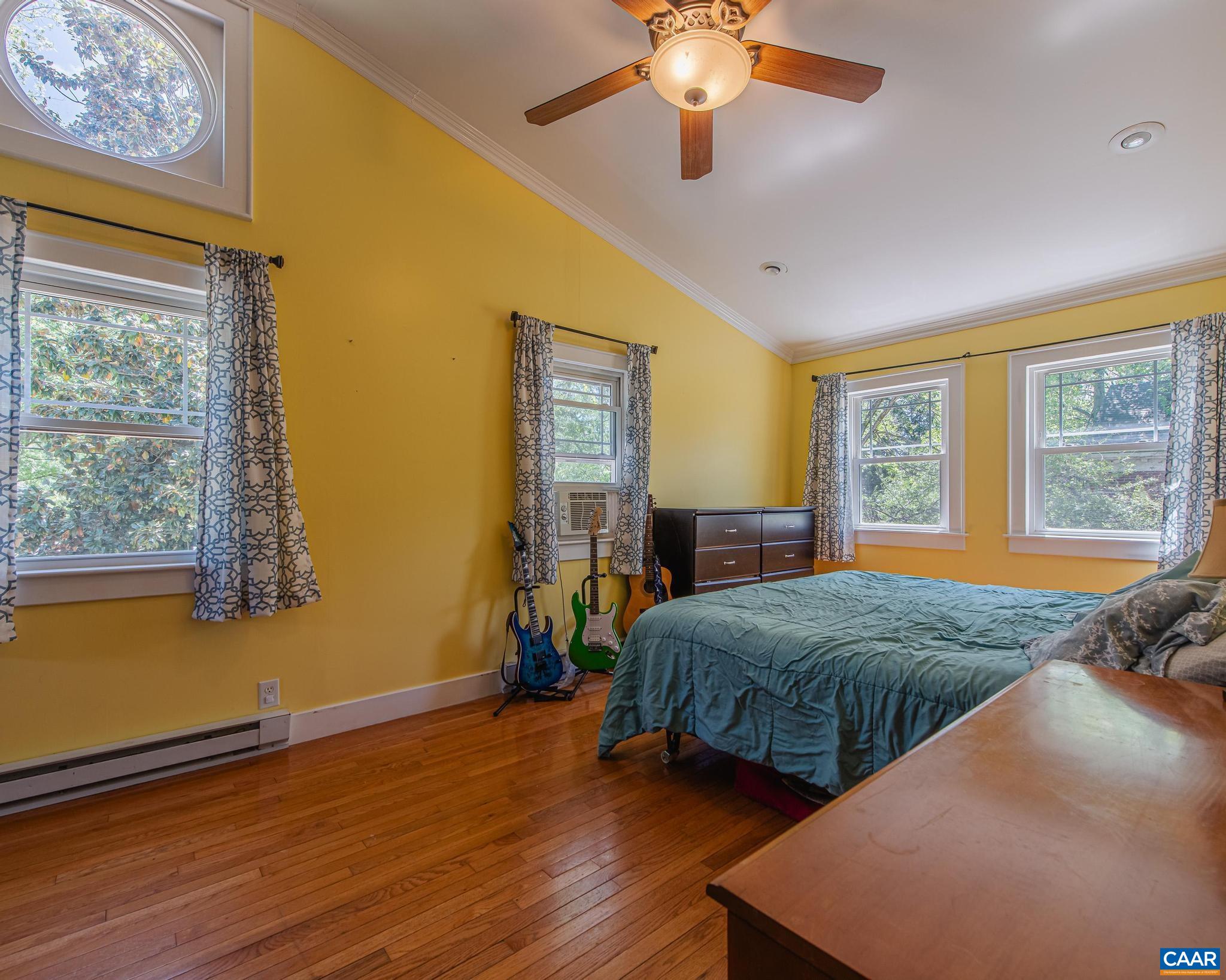 908 WOODROW AVE, WAYNESBORO, Virginia 22980, 4 Bedrooms Bedrooms, ,3 BathroomsBathrooms,Residential,908 WOODROW AVE,676433 MLS # 676433