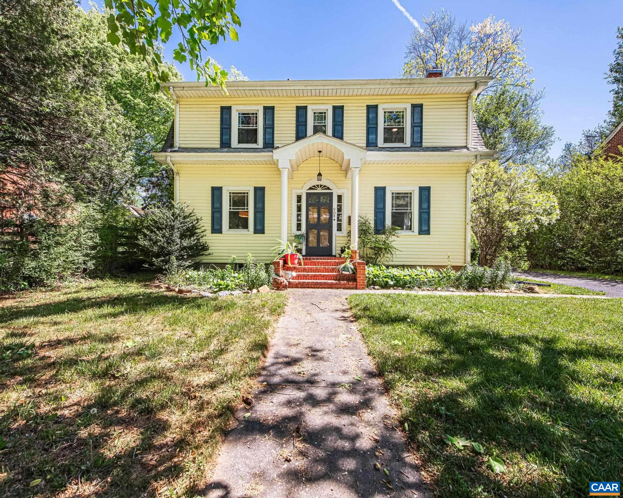 908 WOODROW AVE, WAYNESBORO, Virginia 22980, 4 Bedrooms Bedrooms, ,3 BathroomsBathrooms,Residential,908 WOODROW AVE,676433 MLS # 676433