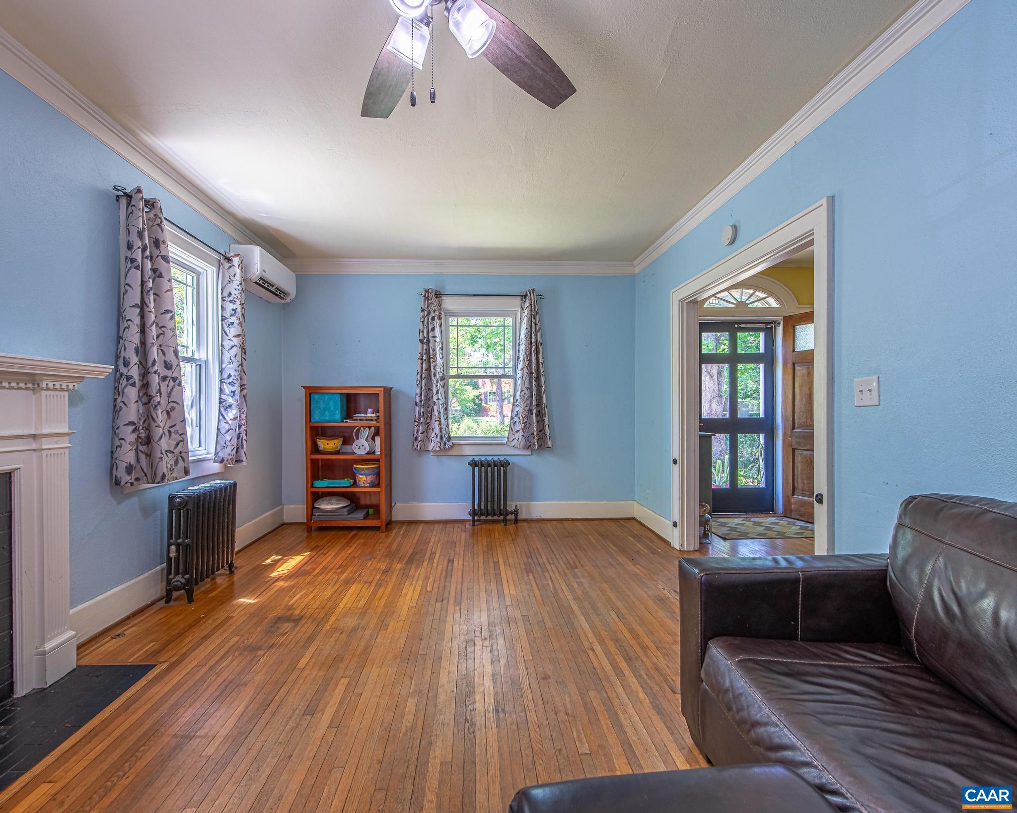 908 WOODROW AVE, WAYNESBORO, Virginia 22980, 4 Bedrooms Bedrooms, ,3 BathroomsBathrooms,Residential,908 WOODROW AVE,676433 MLS # 676433