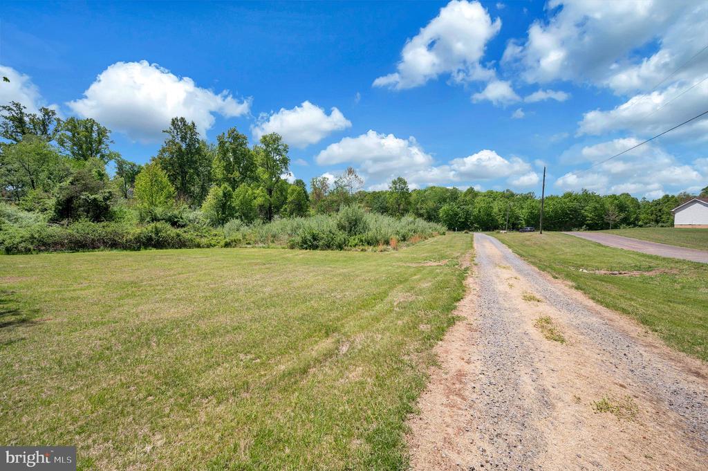 15025 WOODLAND CHURCH RD, CULPEPER, Virginia 22701, 4 Bedrooms Bedrooms, ,2 BathroomsBathrooms,Residential,15025 WOODLAND CHURCH RD,VACU2013186 MLS # VACU2013186