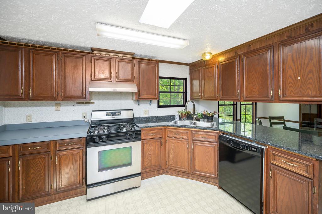 15025 WOODLAND CHURCH RD, CULPEPER, Virginia 22701, 4 Bedrooms Bedrooms, ,2 BathroomsBathrooms,Residential,15025 WOODLAND CHURCH RD,VACU2013186 MLS # VACU2013186