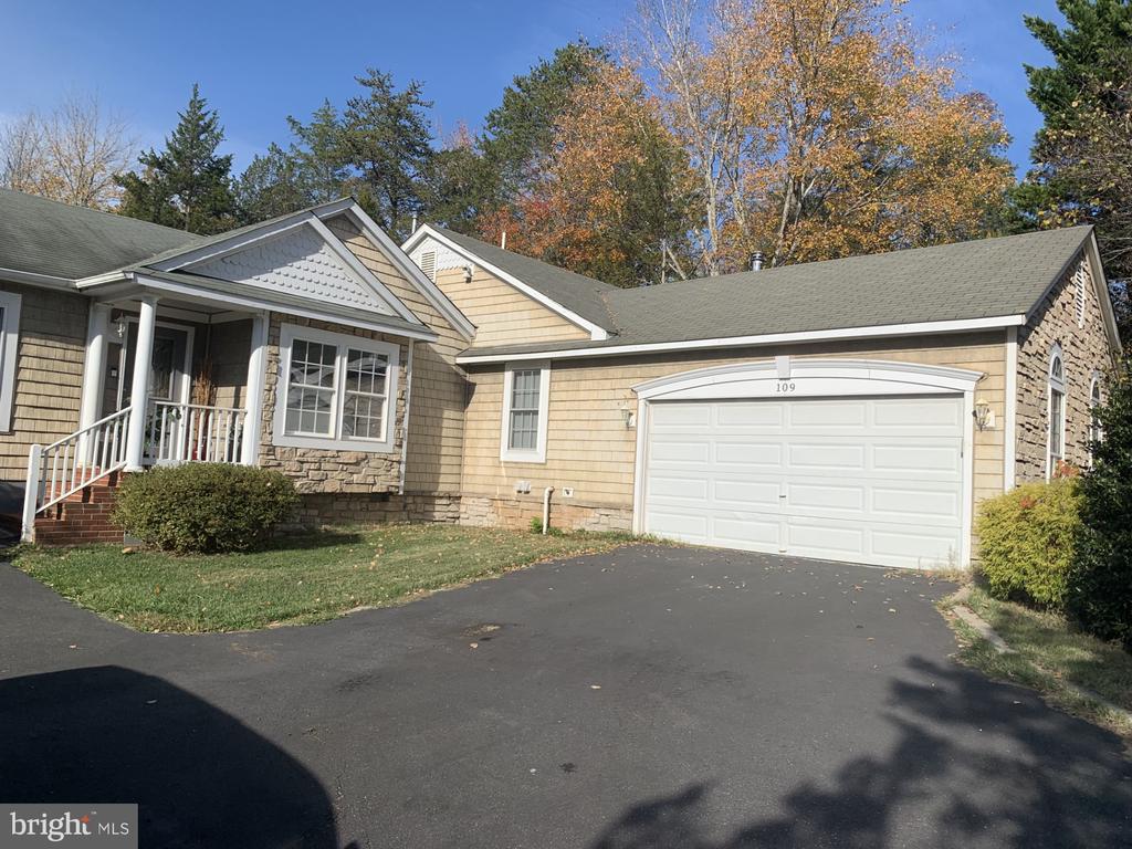 109 FAIRFAX LN, LOCUST GROVE, Virginia 22508, 4 Bedrooms Bedrooms, ,3 BathroomsBathrooms,Residential,109 FAIRFAX LN,VAOR2014004 MLS # VAOR2014004
