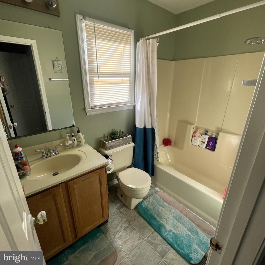 109 FAIRFAX LN, LOCUST GROVE, Virginia 22508, 4 Bedrooms Bedrooms, ,3 BathroomsBathrooms,Residential,109 FAIRFAX LN,VAOR2014004 MLS # VAOR2014004