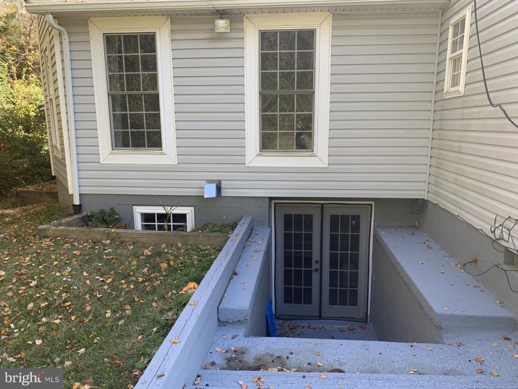 109 FAIRFAX LN, LOCUST GROVE, Virginia 22508, 4 Bedrooms Bedrooms, ,3 BathroomsBathrooms,Residential,109 FAIRFAX LN,VAOR2014004 MLS # VAOR2014004