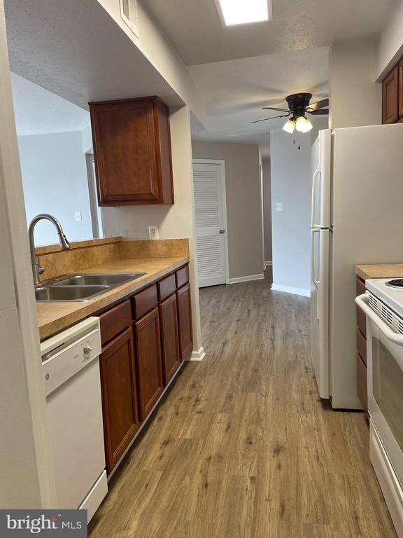 11260 TORRIE WAY, BEALETON, Virginia 22712, 2 Bedrooms Bedrooms, ,2 BathroomsBathrooms,Residential,CEDAR LEE CONDOMINIUM,11260 TORRIE WAY,VAFQ2021798 MLS # VAFQ2021798