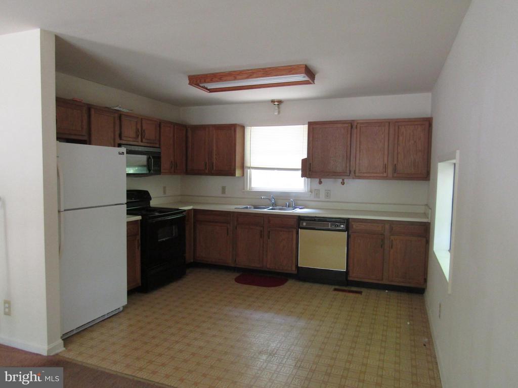 418 CLEVELAND CT, FREDERICKSBURG, Virginia 22407, 3 Bedrooms Bedrooms, ,2 BathroomsBathrooms,Residential,418 CLEVELAND CT,VASP2041404 MLS # VASP2041404
