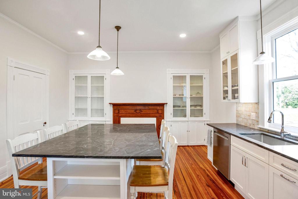 558 GAY ST, WASHINGTON, Virginia 22747, 4 Bedrooms Bedrooms, ,3 BathroomsBathrooms,Residential,558 GAY ST,VARP2002624 MLS # VARP2002624