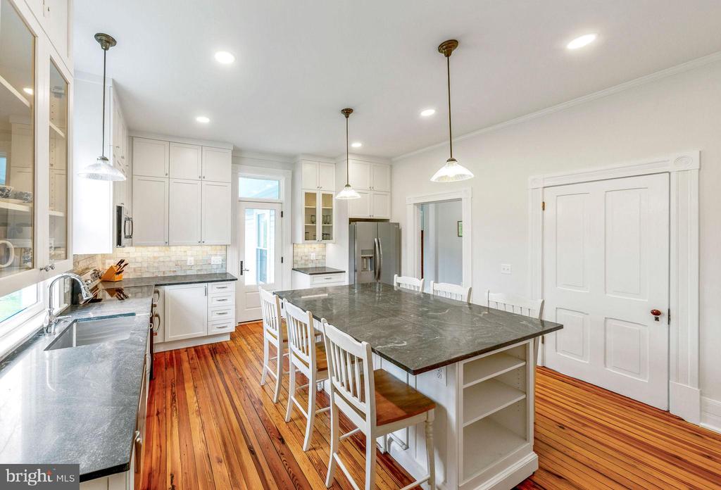 558 GAY ST, WASHINGTON, Virginia 22747, 4 Bedrooms Bedrooms, ,3 BathroomsBathrooms,Residential,558 GAY ST,VARP2002624 MLS # VARP2002624