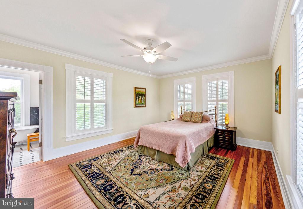 558 GAY ST, WASHINGTON, Virginia 22747, 4 Bedrooms Bedrooms, ,3 BathroomsBathrooms,Residential,558 GAY ST,VARP2002624 MLS # VARP2002624