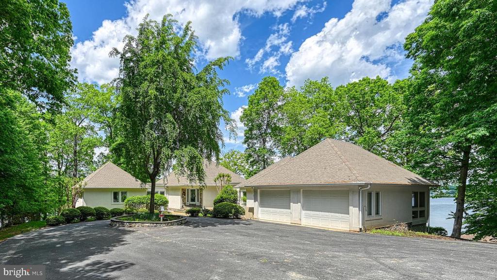 40 GRANDVIEW DR, MINERAL, Virginia 23117, 5 Bedrooms Bedrooms, ,4 BathroomsBathrooms,Residential,40 GRANDVIEW DR,VALA2009784 MLS # VALA2009784