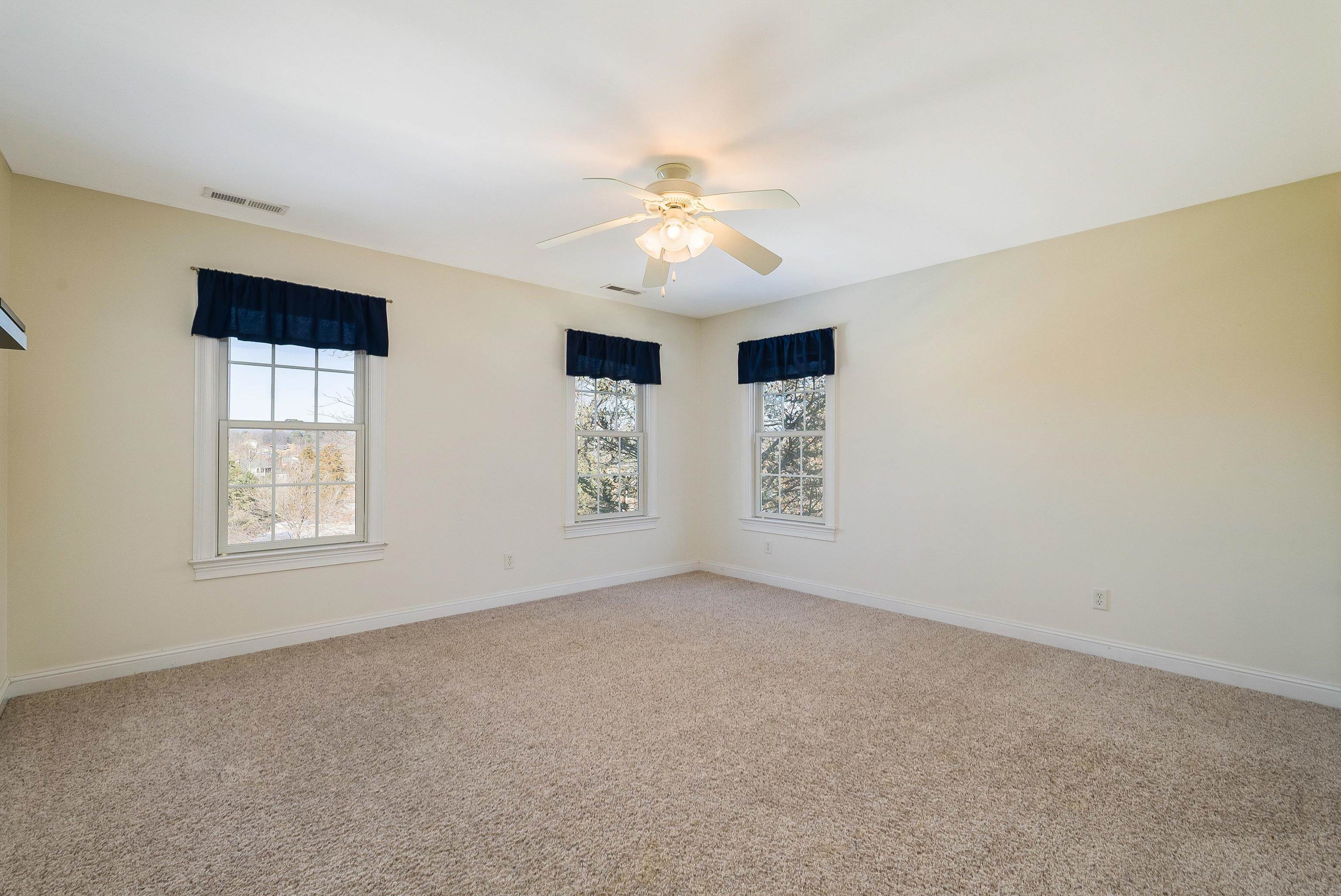 3525 TRAVELER RD, ROCKINGHAM, Virginia 22801, 4 Bedrooms Bedrooms, ,4 BathroomsBathrooms,Residential,3525 TRAVELER RD,673050 MLS # 673050