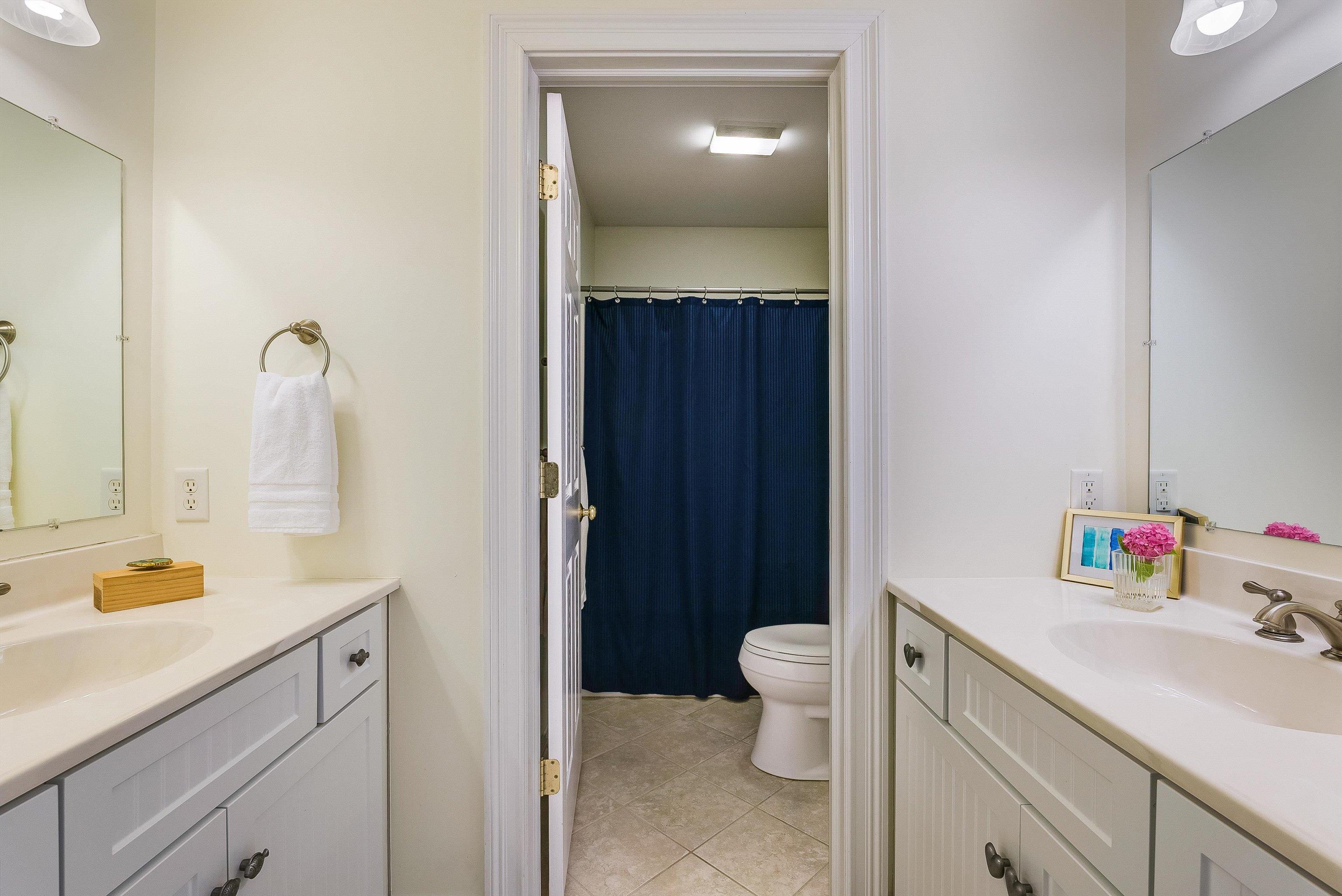 3525 TRAVELER RD, ROCKINGHAM, Virginia 22801, 4 Bedrooms Bedrooms, ,4 BathroomsBathrooms,Residential,3525 TRAVELER RD,673050 MLS # 673050