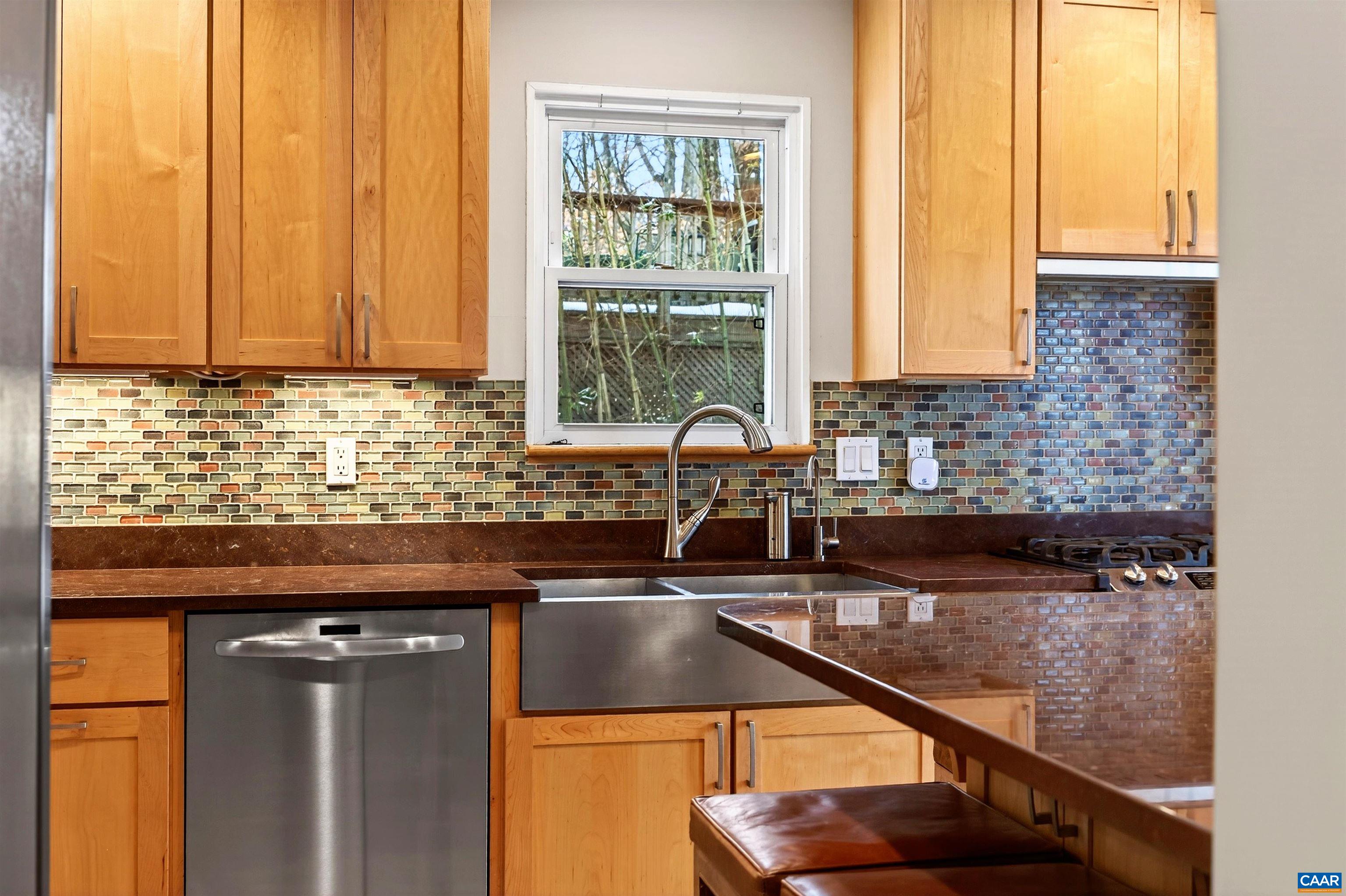 102 SLATE PL, CHARLOTTESVILLE, Virginia 22902, 3 Bedrooms Bedrooms, ,3 BathroomsBathrooms,Residential,102 SLATE PL,673565 MLS # 673565