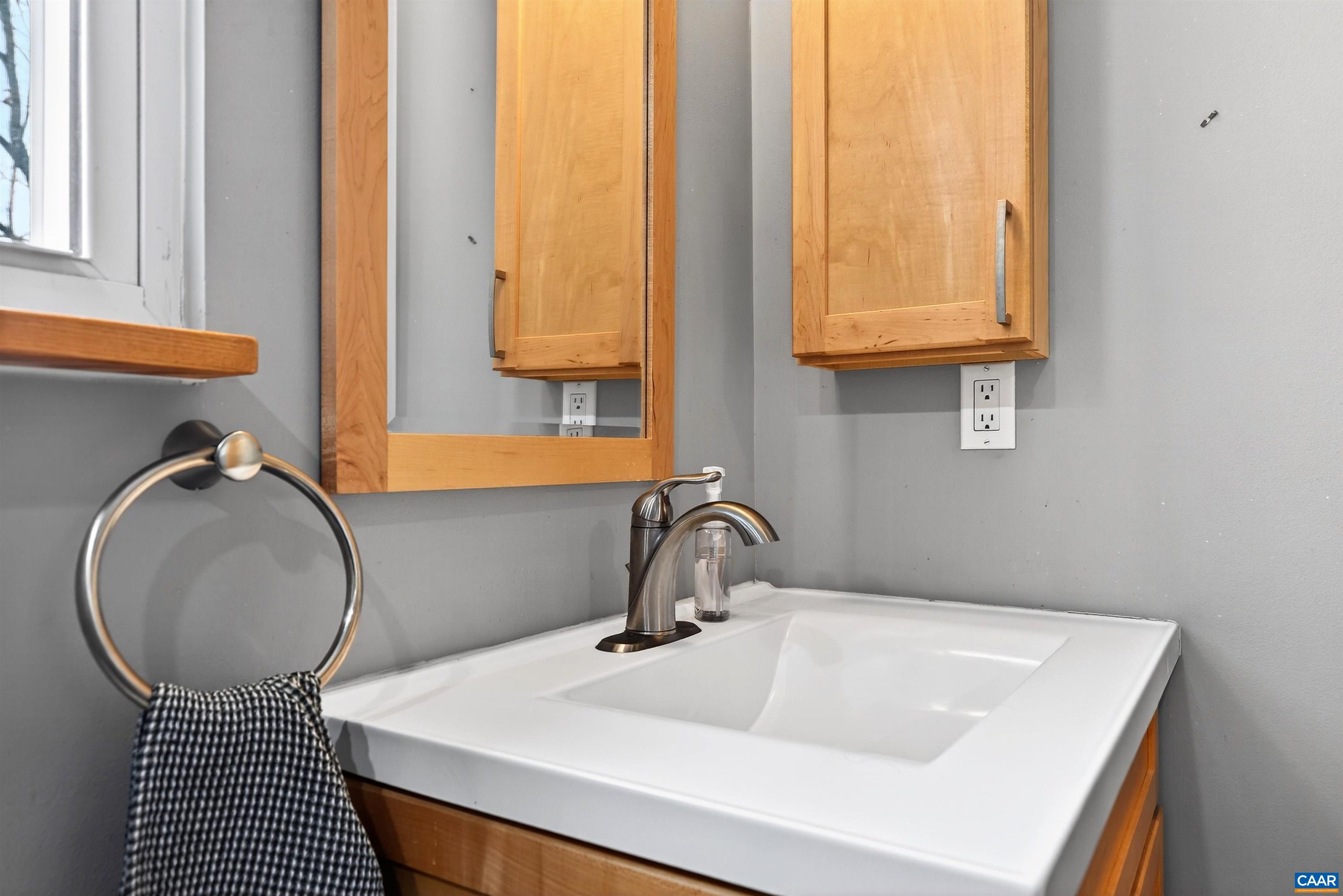 102 SLATE PL, CHARLOTTESVILLE, Virginia 22902, 3 Bedrooms Bedrooms, ,3 BathroomsBathrooms,Residential,102 SLATE PL,673565 MLS # 673565