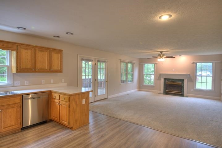 152 NOTTINGHAM LN, WAYNESBORO, Virginia 22980, 3 Bedrooms Bedrooms, ,2 BathroomsBathrooms,Residential,152 NOTTINGHAM LN,676450 MLS # 676450