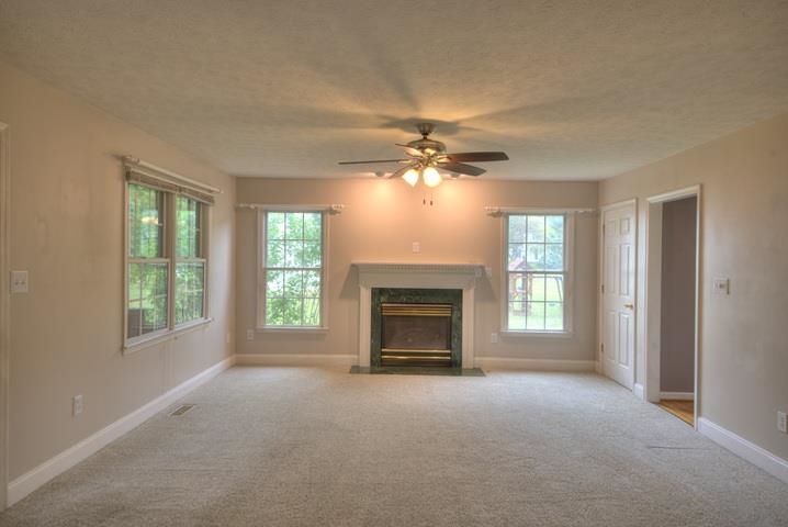 152 NOTTINGHAM LN, WAYNESBORO, Virginia 22980, 3 Bedrooms Bedrooms, ,2 BathroomsBathrooms,Residential,152 NOTTINGHAM LN,676450 MLS # 676450