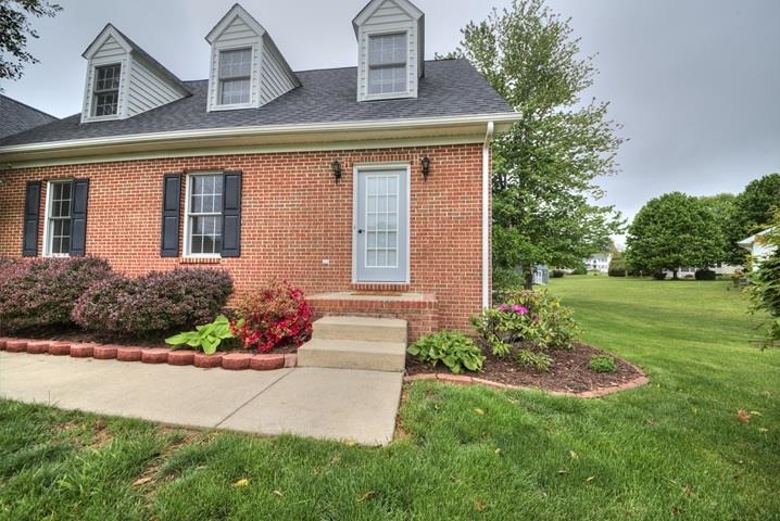 152 NOTTINGHAM LN, WAYNESBORO, Virginia 22980, 3 Bedrooms Bedrooms, ,2 BathroomsBathrooms,Residential,152 NOTTINGHAM LN,676450 MLS # 676450