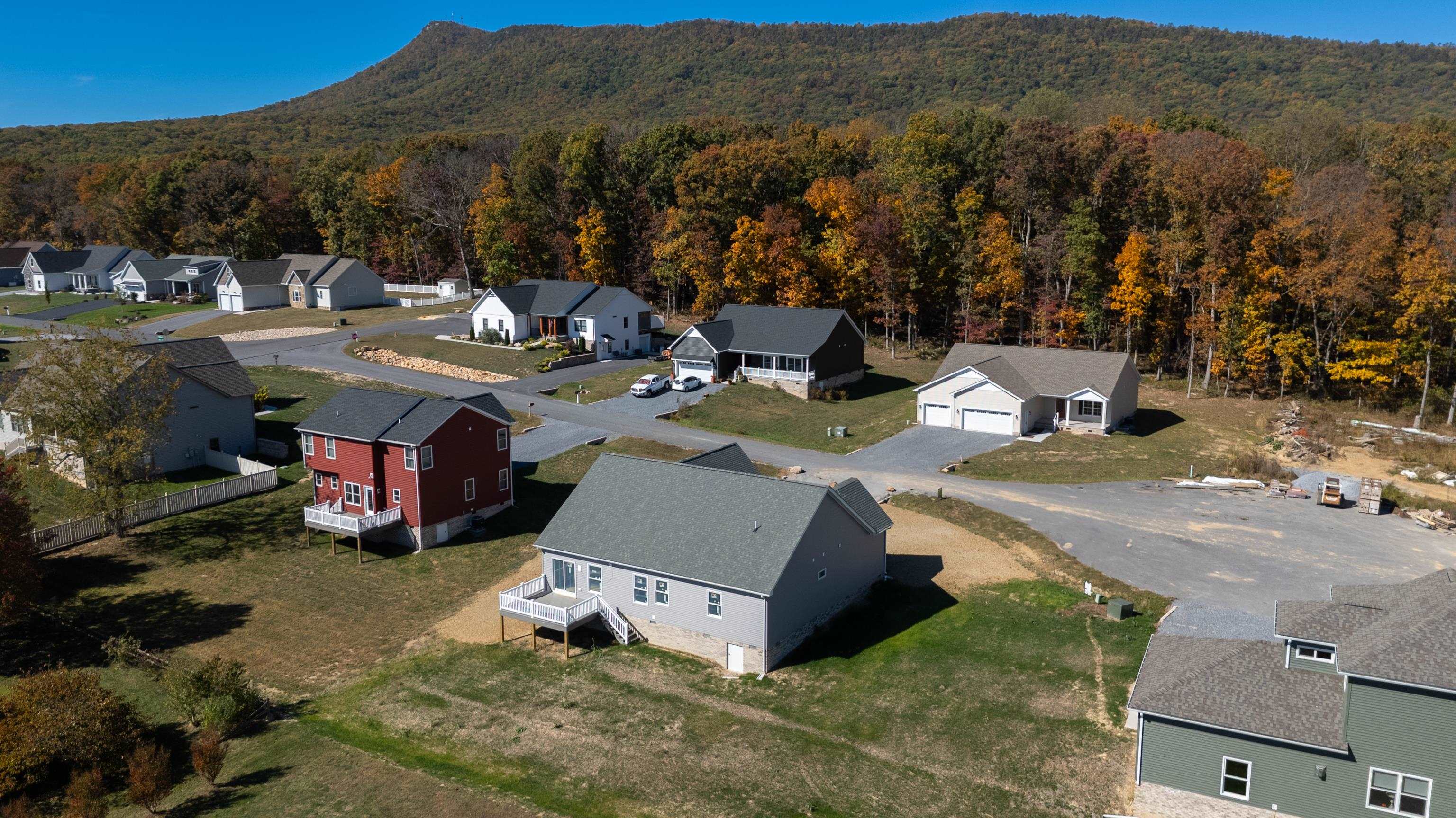 1960 E SAW MILL CT, MCGAHEYSVILLE, Virginia 22840, 3 Bedrooms Bedrooms, ,2 BathroomsBathrooms,Residential,1960 E SAW MILL CT,676458 MLS # 676458