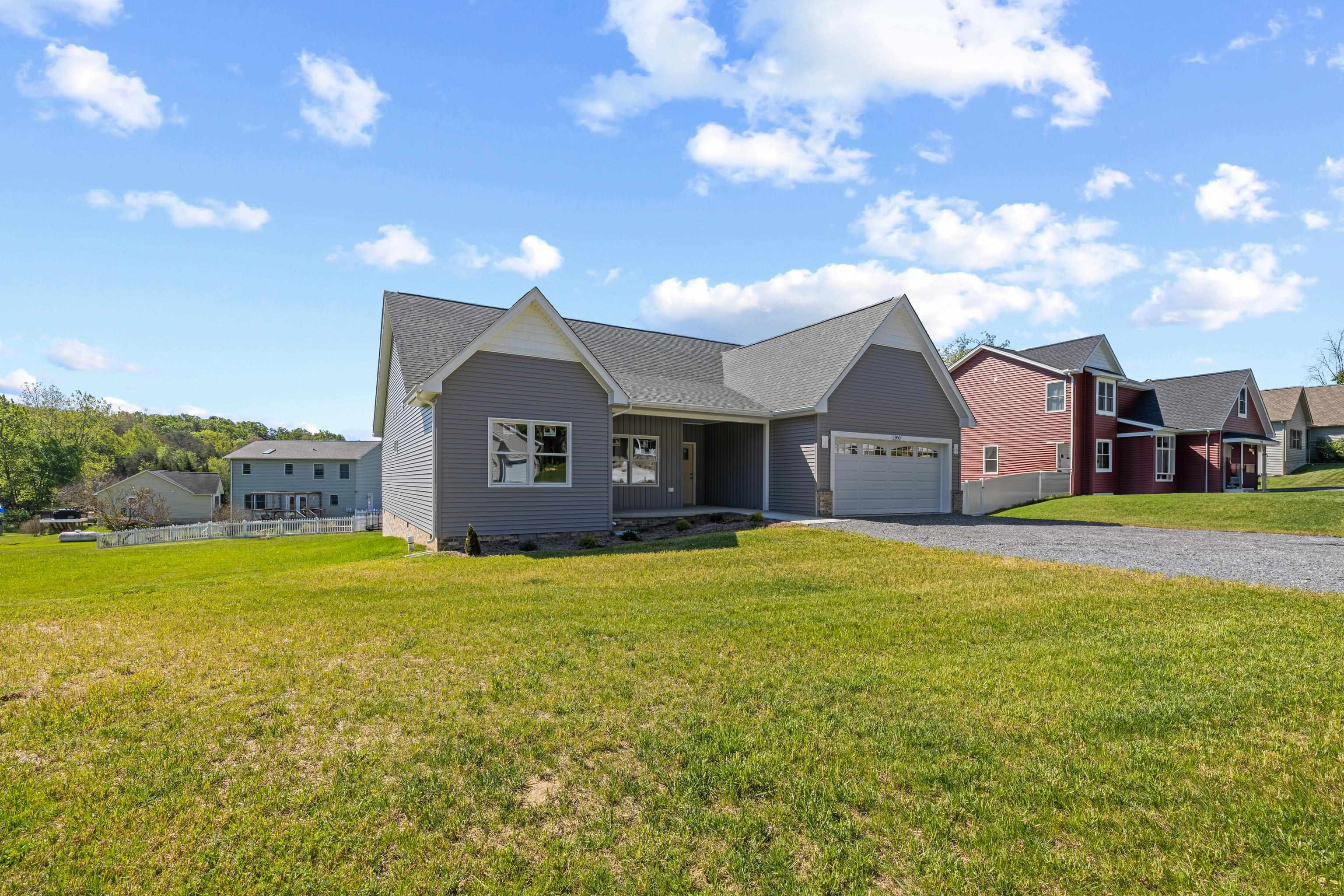1960 E SAW MILL CT, MCGAHEYSVILLE, Virginia 22840, 3 Bedrooms Bedrooms, ,2 BathroomsBathrooms,Residential,1960 E SAW MILL CT,676458 MLS # 676458 1960 E SAW MILL CT, MCGAHEYSVILLE, Virginia 22840, 3 Bedrooms Bedrooms, ,2 BathroomsBathrooms,Residential,1960 E SAW MILL CT,676458 MLS # 676458