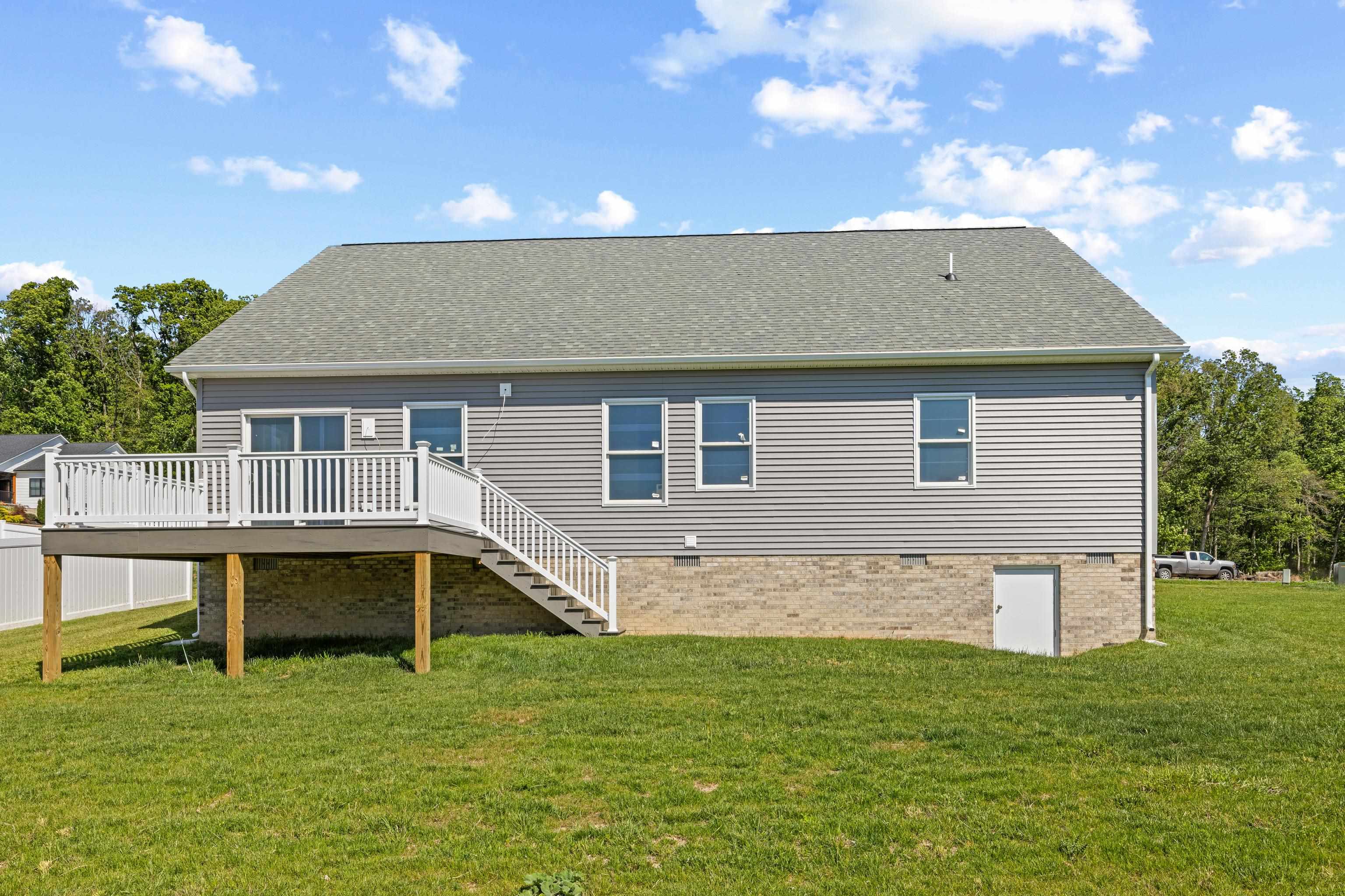 1960 E SAW MILL CT, MCGAHEYSVILLE, Virginia 22840, 3 Bedrooms Bedrooms, ,2 BathroomsBathrooms,Residential,1960 E SAW MILL CT,676458 MLS # 676458 1960 E SAW MILL CT, MCGAHEYSVILLE, Virginia 22840, 3 Bedrooms Bedrooms, ,2 BathroomsBathrooms,Residential,1960 E SAW MILL CT,676458 MLS # 676458
