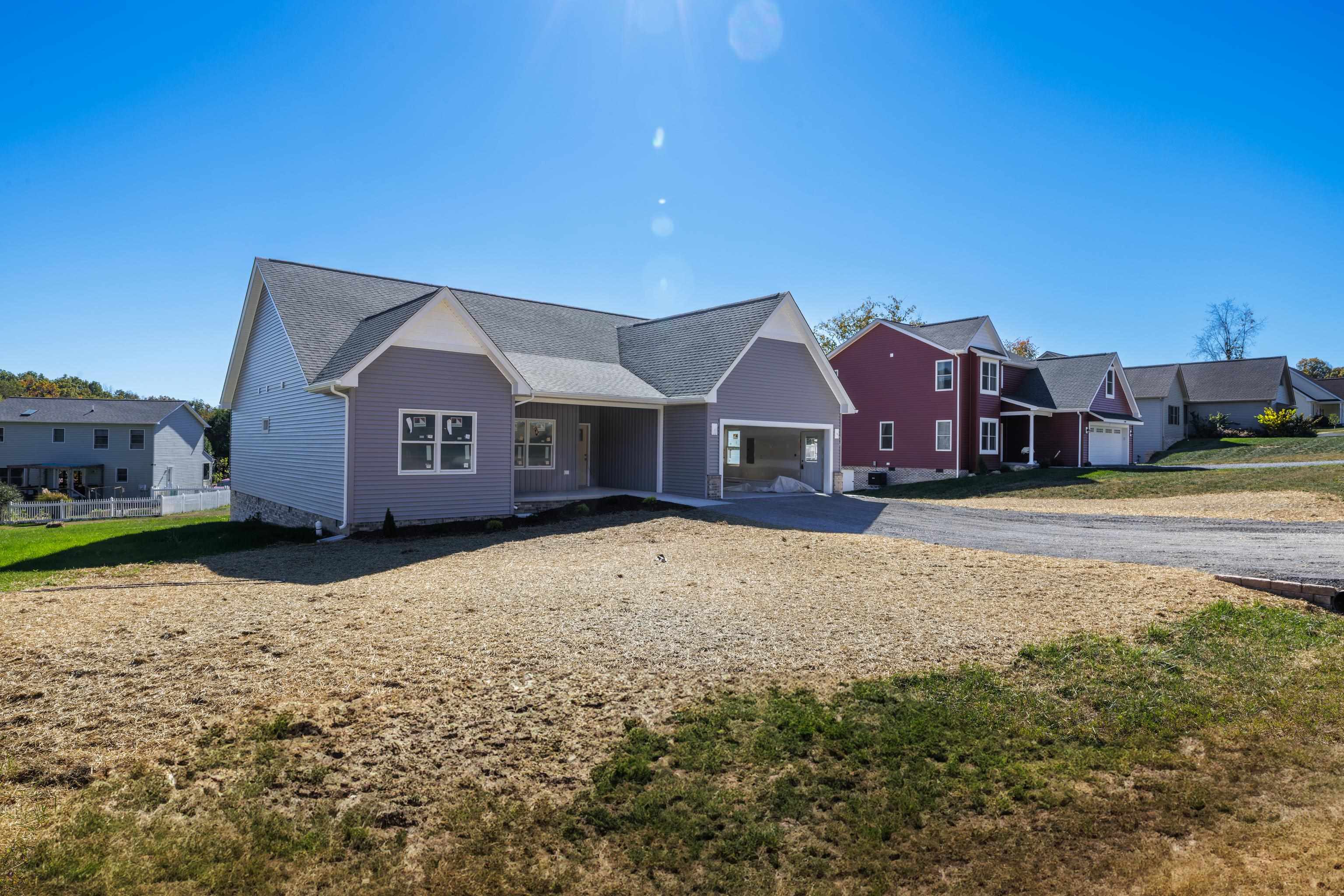 1960 E SAW MILL CT, MCGAHEYSVILLE, Virginia 22840, 3 Bedrooms Bedrooms, ,2 BathroomsBathrooms,Residential,1960 E SAW MILL CT,676458 MLS # 676458