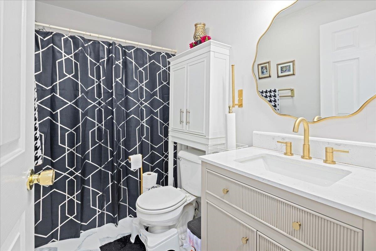 1291 STONECHRIS DR, HARRISONBURG, Virginia 22802, 4 Bedrooms Bedrooms, ,3 BathroomsBathrooms,Residential,1291 STONECHRIS DR,676459 MLS # 676459