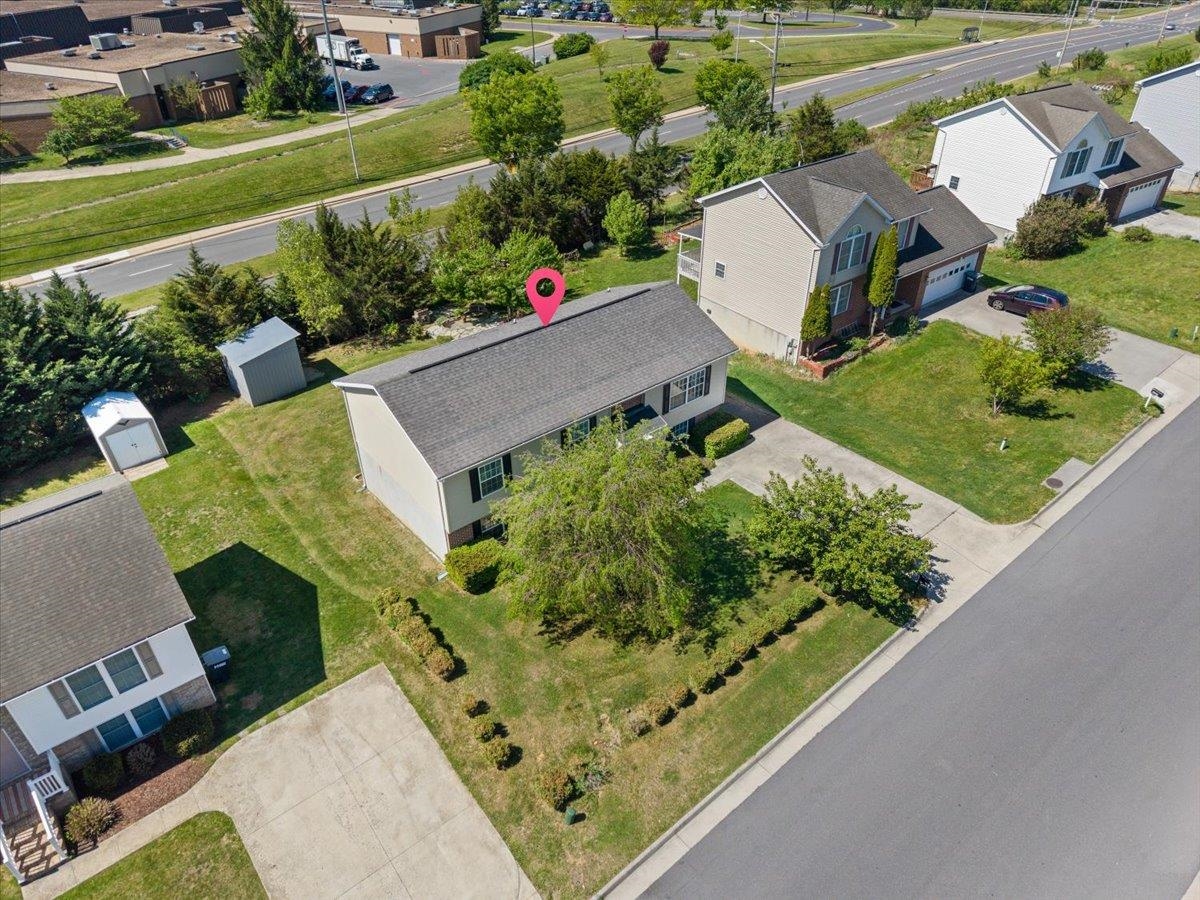 1291 STONECHRIS DR, HARRISONBURG, Virginia 22802, 4 Bedrooms Bedrooms, ,3 BathroomsBathrooms,Residential,1291 STONECHRIS DR,676459 MLS # 676459