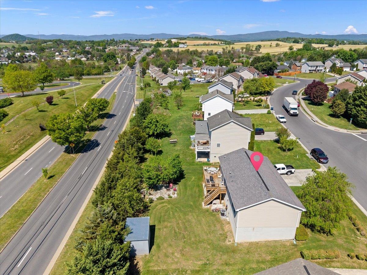 1291 STONECHRIS DR, HARRISONBURG, Virginia 22802, 4 Bedrooms Bedrooms, ,3 BathroomsBathrooms,Residential,1291 STONECHRIS DR,676459 MLS # 676459