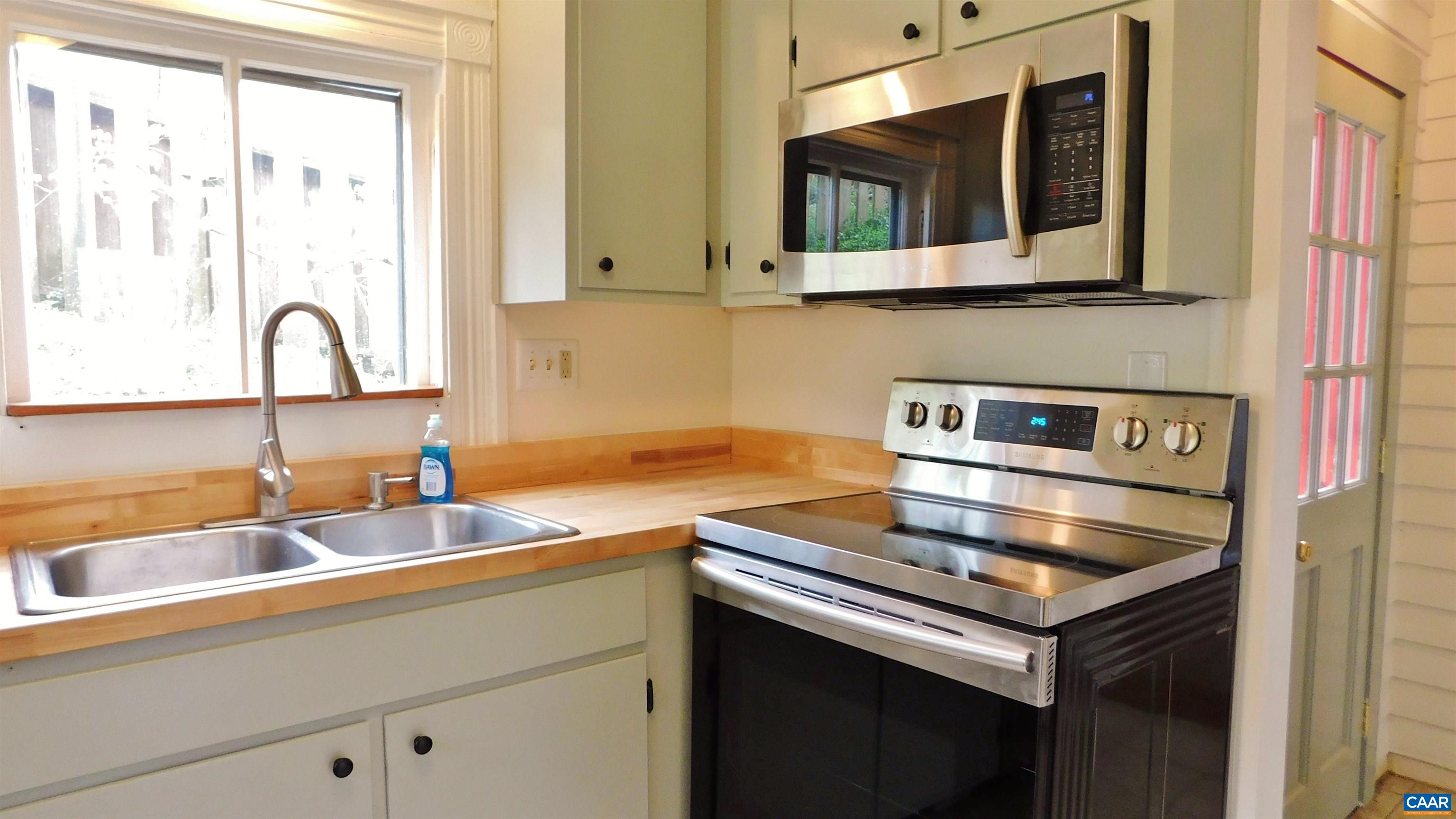 1718 MARKET ST, CHARLOTTESVILLE, Virginia 22902, 3 Bedrooms Bedrooms, ,1 BathroomBathrooms,Residential,1718 MARKET ST,676488 MLS # 676488