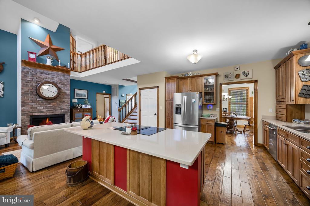 6657 LAWYERS RD, SPOTSYLVANIA, Virginia 22551, 5 Bedrooms Bedrooms, ,4 BathroomsBathrooms,Residential,6657 LAWYERS RD,VASP2040416 MLS # VASP2040416