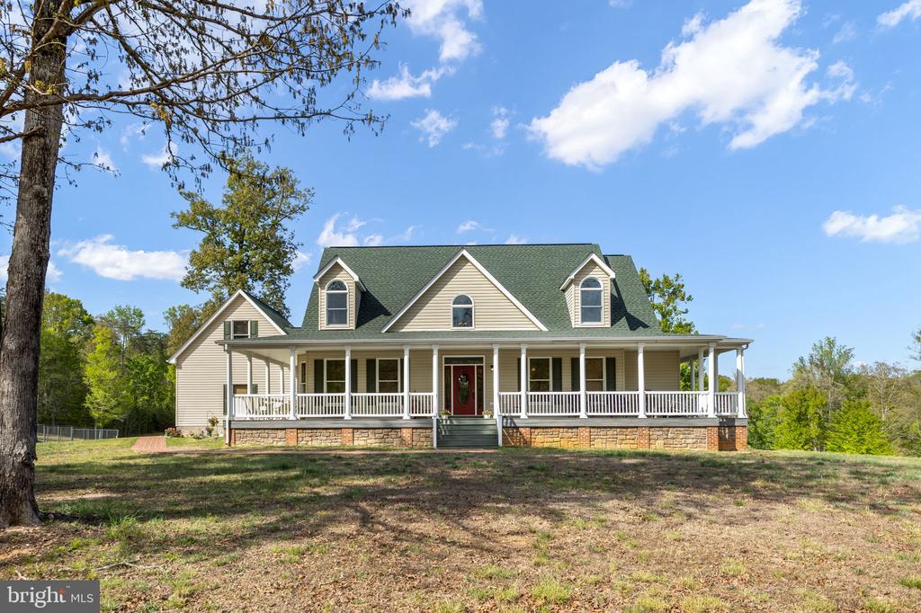 6657 LAWYERS RD, SPOTSYLVANIA, Virginia 22551, 5 Bedrooms Bedrooms, ,4 BathroomsBathrooms,Residential,6657 LAWYERS RD,VASP2040416 MLS # VASP2040416