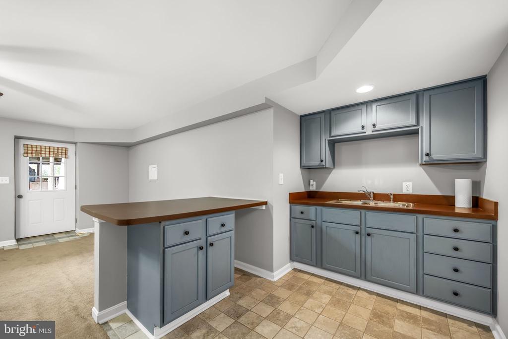 6657 LAWYERS RD, SPOTSYLVANIA, Virginia 22551, 5 Bedrooms Bedrooms, ,4 BathroomsBathrooms,Residential,6657 LAWYERS RD,VASP2040416 MLS # VASP2040416