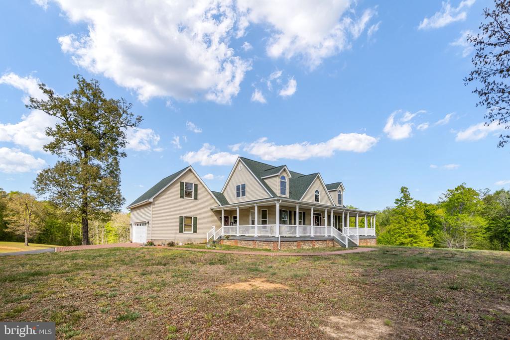 6657 LAWYERS RD, SPOTSYLVANIA, Virginia 22551, 5 Bedrooms Bedrooms, ,4 BathroomsBathrooms,Residential,6657 LAWYERS RD,VASP2040416 MLS # VASP2040416