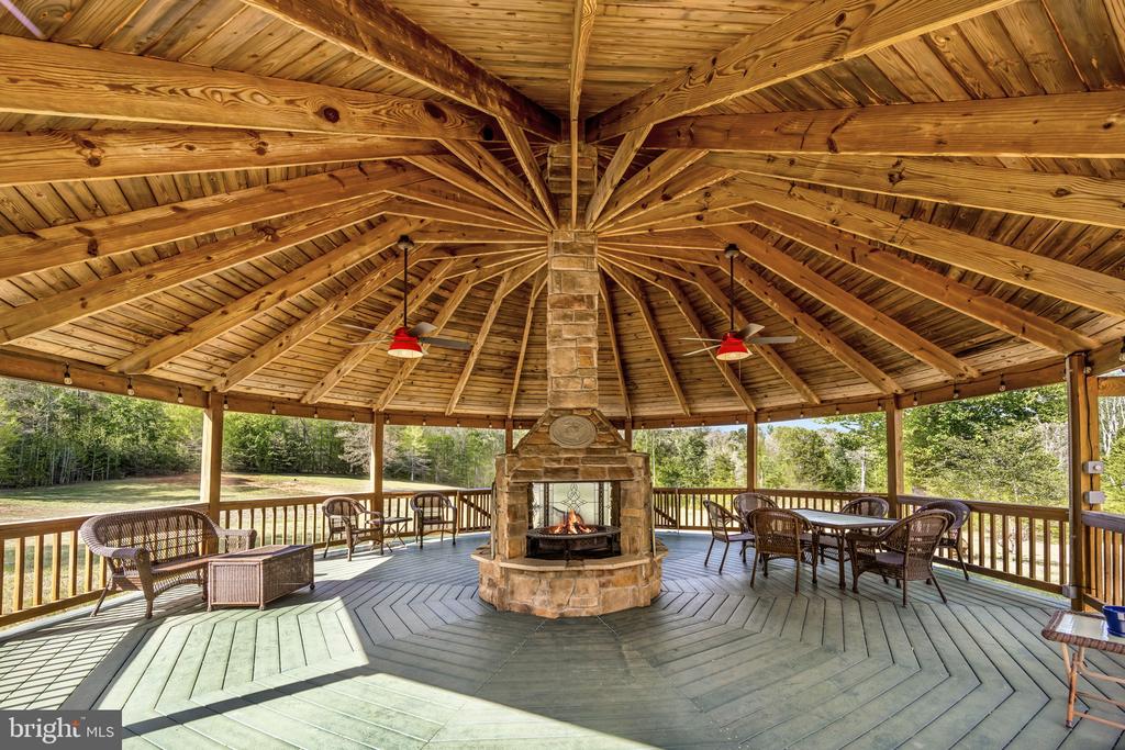 6657 LAWYERS RD, SPOTSYLVANIA, Virginia 22551, 5 Bedrooms Bedrooms, ,4 BathroomsBathrooms,Residential,6657 LAWYERS RD,VASP2040416 MLS # VASP2040416