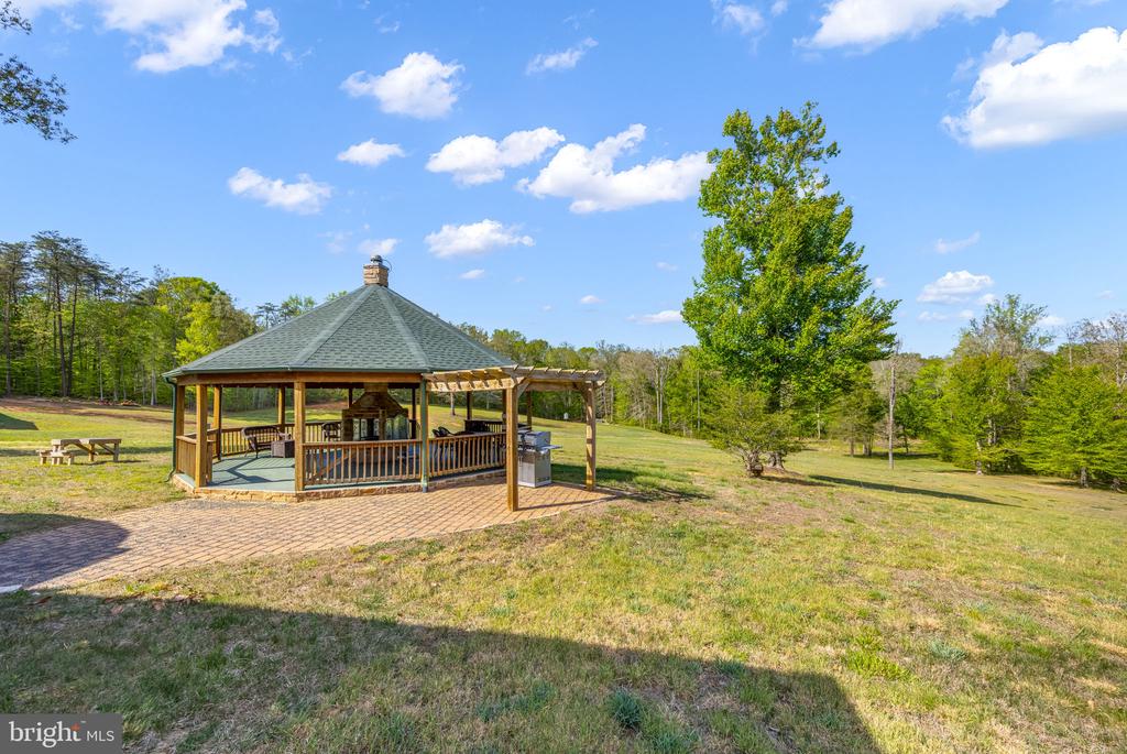 6657 LAWYERS RD, SPOTSYLVANIA, Virginia 22551, 5 Bedrooms Bedrooms, ,4 BathroomsBathrooms,Residential,6657 LAWYERS RD,VASP2040416 MLS # VASP2040416