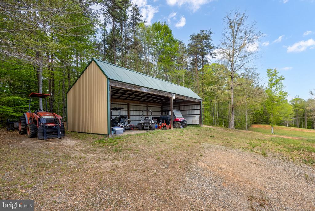 6657 LAWYERS RD, SPOTSYLVANIA, Virginia 22551, 5 Bedrooms Bedrooms, ,4 BathroomsBathrooms,Residential,6657 LAWYERS RD,VASP2040416 MLS # VASP2040416