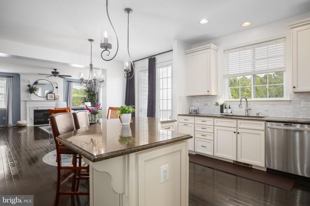 6300 PENN COVE CT, FREDERICKSBURG, Virginia 22407, 5 Bedrooms Bedrooms, ,4 BathroomsBathrooms,Residential,6300 PENN COVE CT,VASP2040900 MLS # VASP2040900