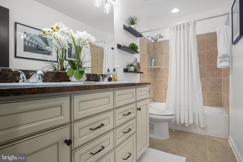 6300 PENN COVE CT, FREDERICKSBURG, Virginia 22407, 5 Bedrooms Bedrooms, ,4 BathroomsBathrooms,Residential,6300 PENN COVE CT,VASP2040900 MLS # VASP2040900