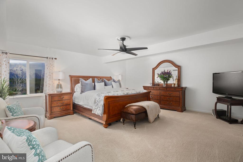 6300 PENN COVE CT, FREDERICKSBURG, Virginia 22407, 5 Bedrooms Bedrooms, ,4 BathroomsBathrooms,Residential,6300 PENN COVE CT,VASP2040900 MLS # VASP2040900