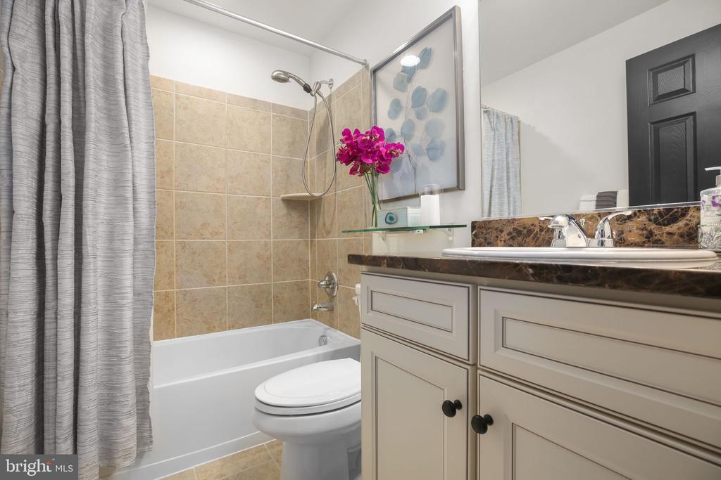6300 PENN COVE CT, FREDERICKSBURG, Virginia 22407, 5 Bedrooms Bedrooms, ,4 BathroomsBathrooms,Residential,6300 PENN COVE CT,VASP2040900 MLS # VASP2040900