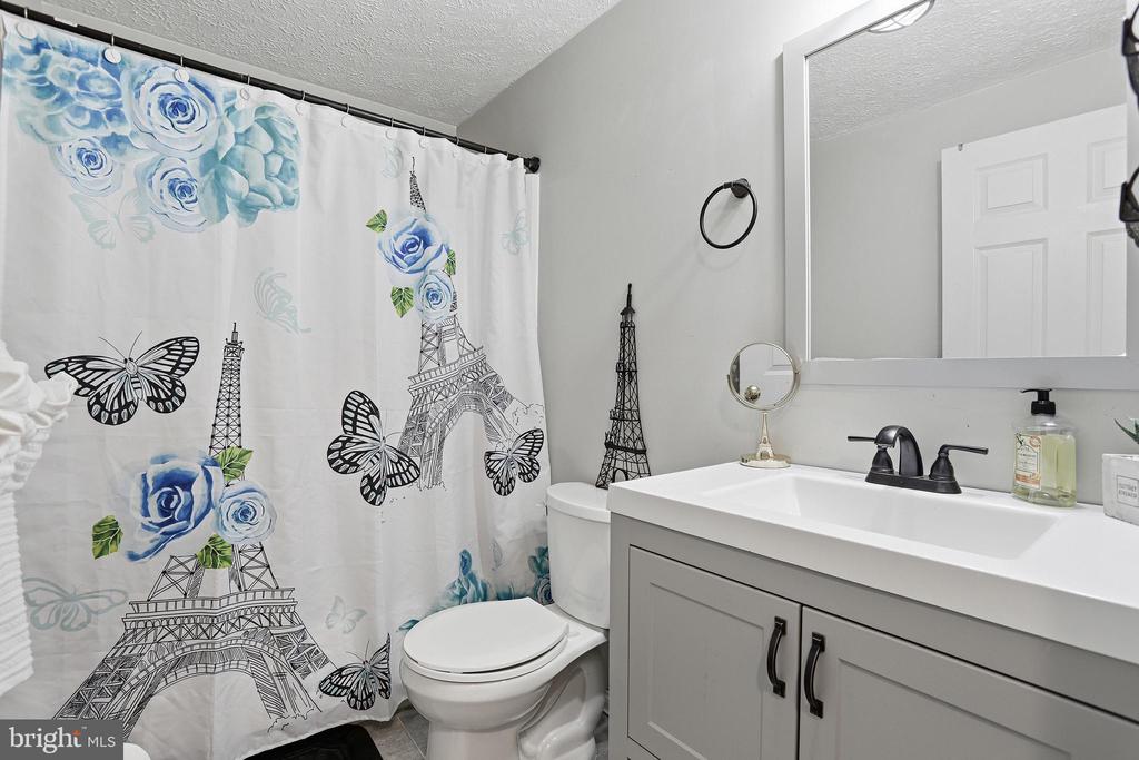 308 PATTERSON AVE, FREDERICKSBURG, Virginia 22407, 4 Bedrooms Bedrooms, ,2 BathroomsBathrooms,Residential,MILL GARDEN,308 PATTERSON AVE,VASP2040994 MLS # VASP2040994