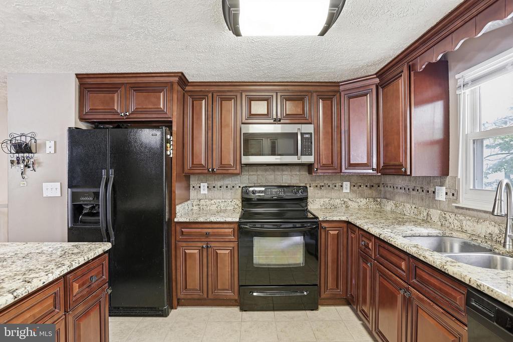 308 PATTERSON AVE, FREDERICKSBURG, Virginia 22407, 4 Bedrooms Bedrooms, ,2 BathroomsBathrooms,Residential,MILL GARDEN,308 PATTERSON AVE,VASP2040994 MLS # VASP2040994
