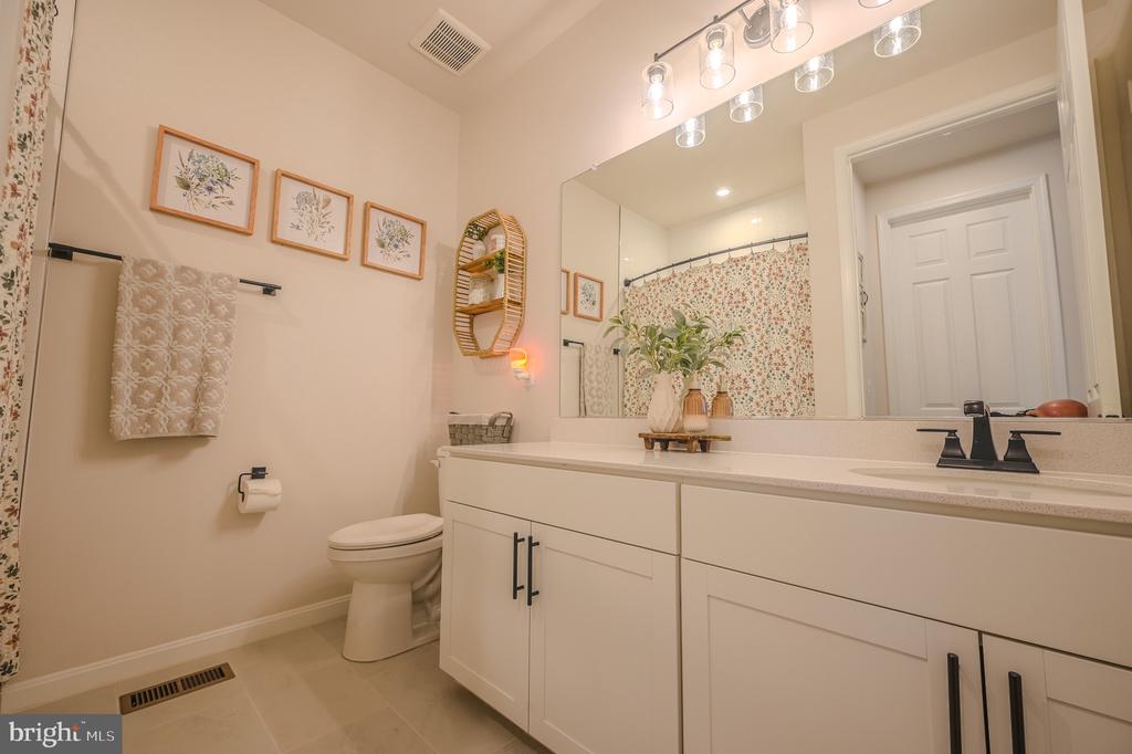 9138 ARCTIC FOX WAY, BEALETON, Virginia 22712, 3 Bedrooms Bedrooms, ,2 BathroomsBathrooms,Residential,9138 ARCTIC FOX WAY,VAFQ2021584 MLS # VAFQ2021584