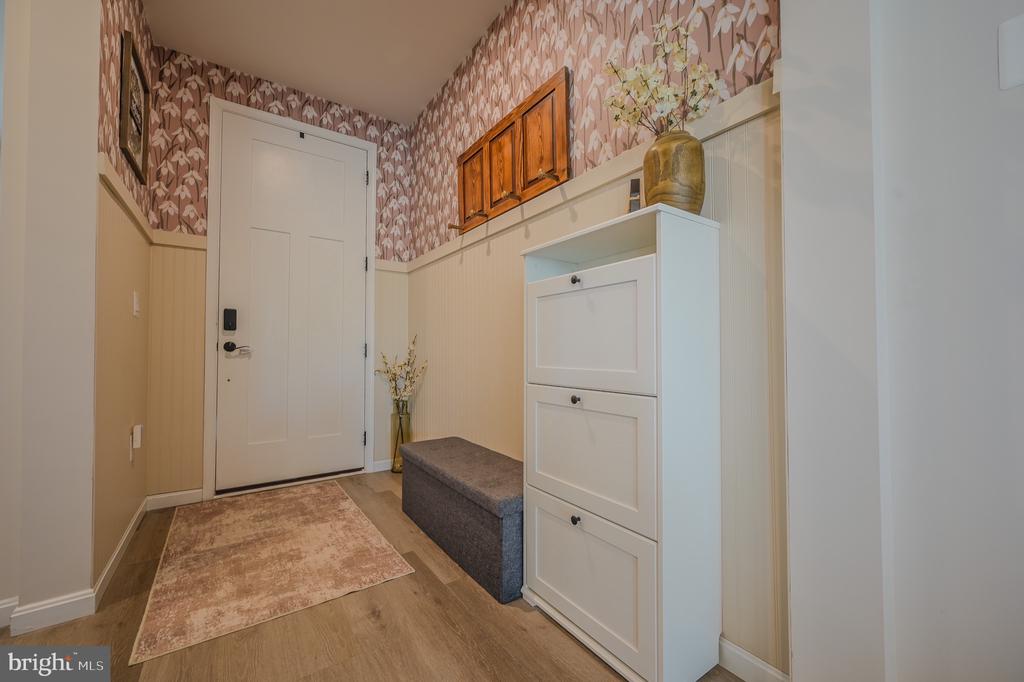 9138 ARCTIC FOX WAY, BEALETON, Virginia 22712, 3 Bedrooms Bedrooms, ,2 BathroomsBathrooms,Residential,9138 ARCTIC FOX WAY,VAFQ2021584 MLS # VAFQ2021584