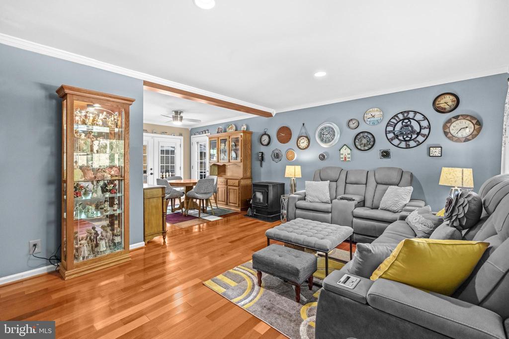 313 GREEN ARBOR DR, FREDERICKSBURG, Virginia 22407, 3 Bedrooms Bedrooms, ,1 BathroomBathrooms,Residential,313 GREEN ARBOR DR,VASP2041124 MLS # VASP2041124