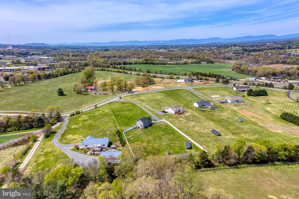 16191 JONAS RD, CULPEPER, Virginia 22701, 4 Bedrooms Bedrooms, ,3 BathroomsBathrooms,Residential,16191 JONAS RD,VACU2013352 MLS # VACU2013352