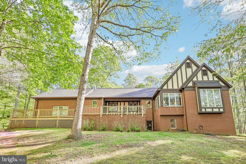2015 KELLY CT, AMISSVILLE, Virginia 20106, 4 Bedrooms Bedrooms, ,3 BathroomsBathrooms,Residential,2015 KELLY CT,VACU2013370 MLS # VACU2013370