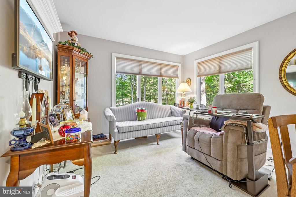 2015 KELLY CT, AMISSVILLE, Virginia 20106, 4 Bedrooms Bedrooms, ,3 BathroomsBathrooms,Residential,2015 KELLY CT,VACU2013370 MLS # VACU2013370