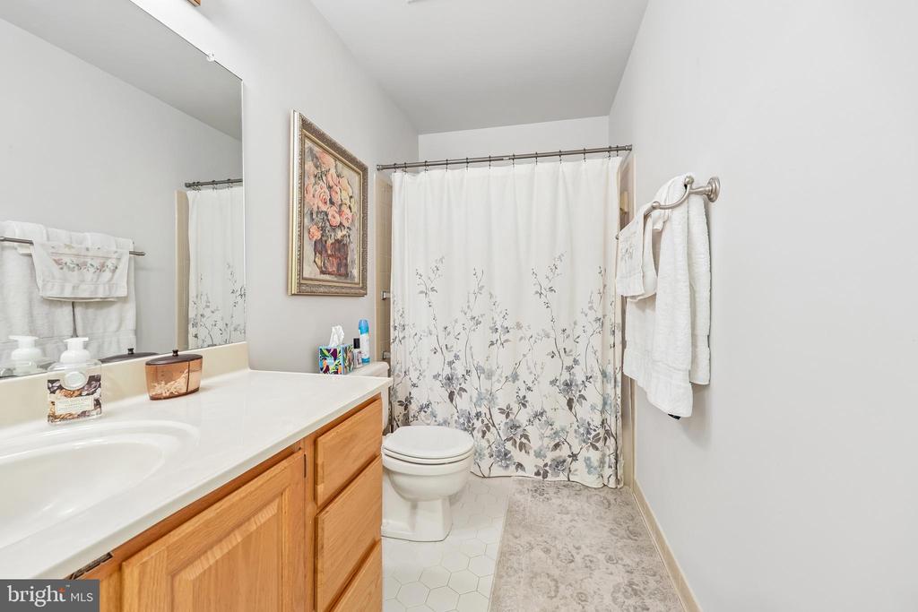 2015 KELLY CT, AMISSVILLE, Virginia 20106, 4 Bedrooms Bedrooms, ,3 BathroomsBathrooms,Residential,2015 KELLY CT,VACU2013370 MLS # VACU2013370