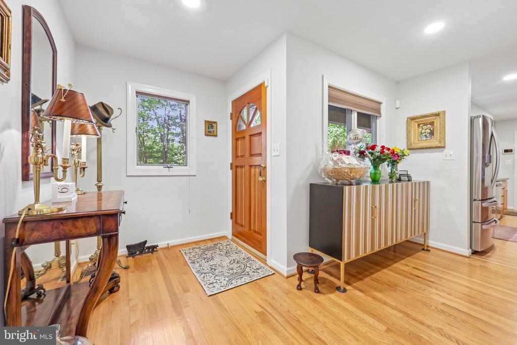 2015 KELLY CT, AMISSVILLE, Virginia 20106, 4 Bedrooms Bedrooms, ,3 BathroomsBathrooms,Residential,2015 KELLY CT,VACU2013370 MLS # VACU2013370
